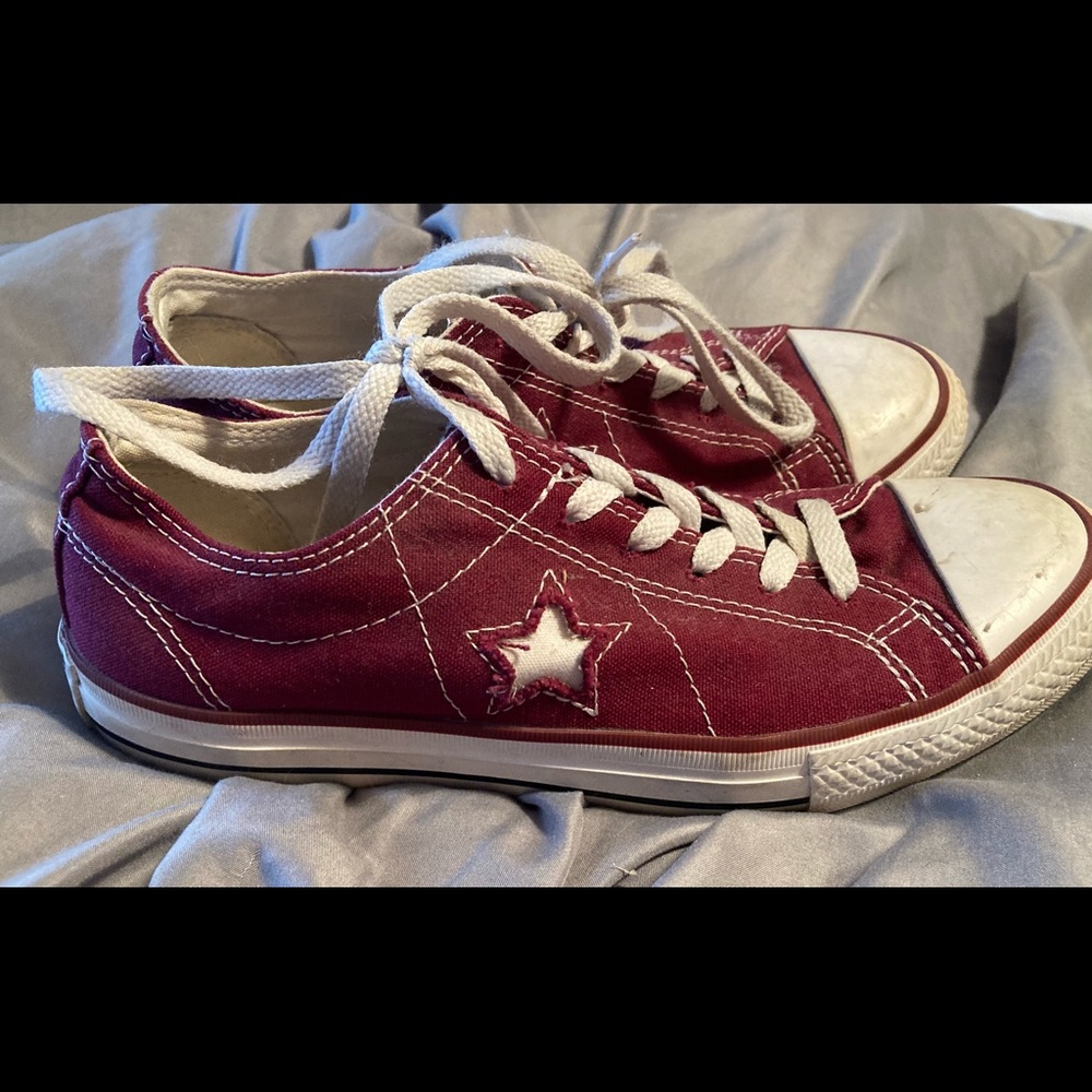 Crimson converse